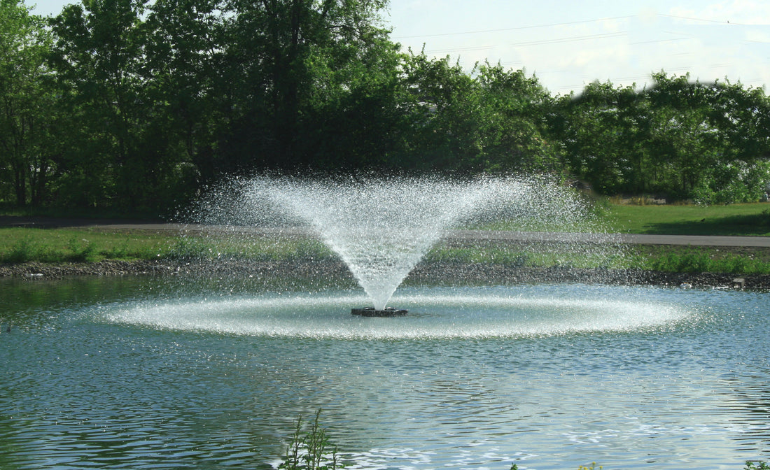 Kasco 8400VFX 2 HP Aerating Pond Fountain