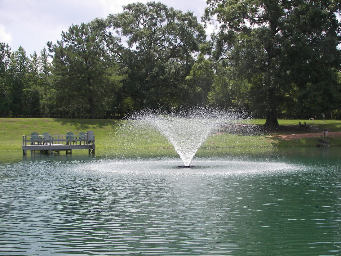 Kasco 4400HVFX 1 HP 240 Volt Aerating Pond Fountain